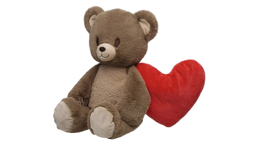 Plushki Build-A-Bear s srčnim objem se vračajo
