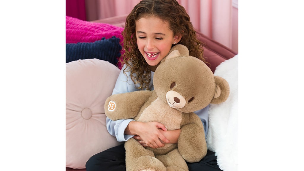 Plushki Build-A-Bear s srčnim objem se vračajo