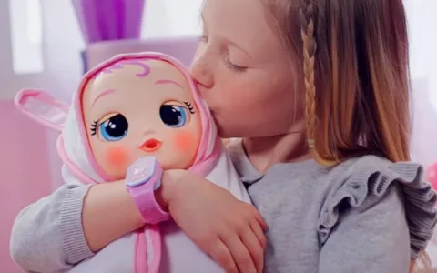 Otroci lahko odkrijejo svoje posebne sposobnosti z medaljoni Disneyjevih princesk Super Smalls