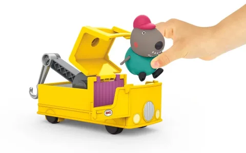 Ekskluzivno: Hasbro se podaja v akcijo z Ultimate Web-Blasterjem Prave Pajčevine