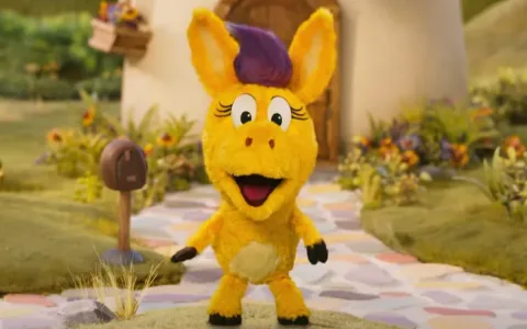 Build-A-Bear daje strašljivo preobrazbo Sanrio likom z novo kolekcijo za noč čarovnic.