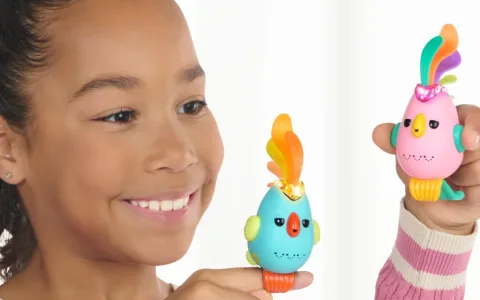 TeeTurtle prej začne sezono noči čarovnic z obrnljivimi plišastimi igračami