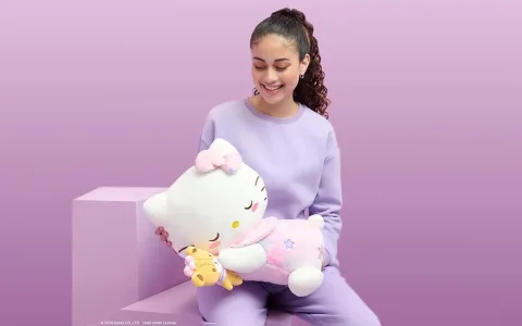 Prišla je kolekcija Snoopy Hanna Andersson