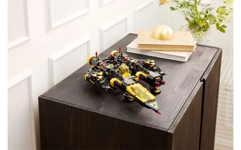 Itt a pomlad z novimi, otrokom prijaznimi LEGO botaničnimi seti