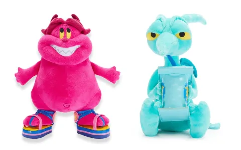 Stopaj v Sanrio slogu s temi Hello Kitty športnimi copati