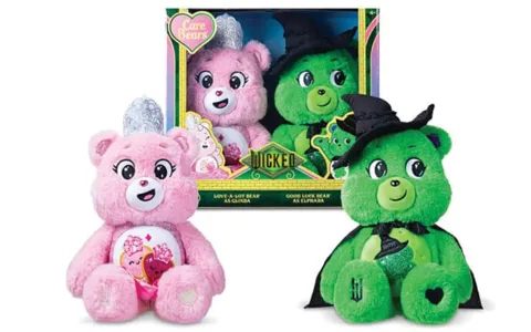 Otroci se lahko igrajo, objemajo in povezujejo z najnovejšimi Pluzzles puzzle plišastimi igračami.