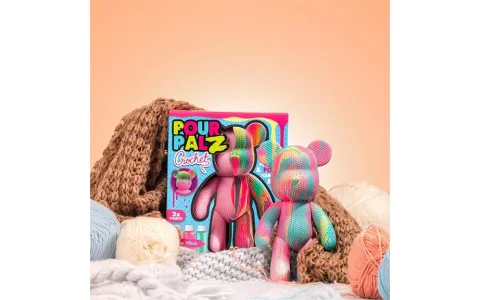 Heklan plišasti medvedek ToyMonster Pour Palz