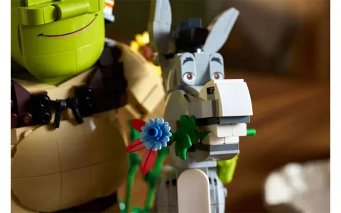 LEGO Ideas Shrek, Donkey in Puss in Boots komplet