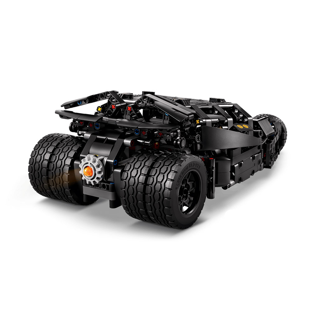 LEGO® Technic: Batmobil™ Tumbler (42239) slika 4