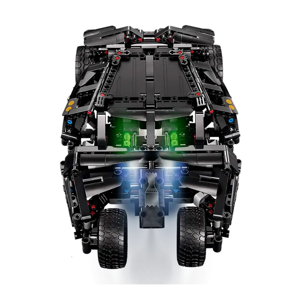 LEGO® Technic: Batmobil™ Tumbler (42239) slika 6