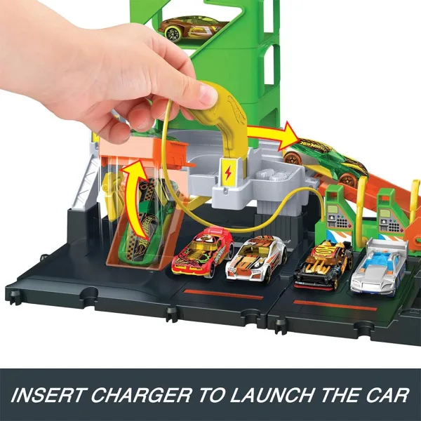 Hot Wheels: Mestna polnilna postaja s progo in 1 majhnim avtomobilom - Mattel slika 5