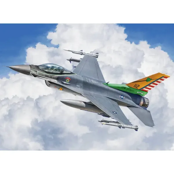 Italeri 1/48 F-16C Fighting Falcon letalski model slika 9