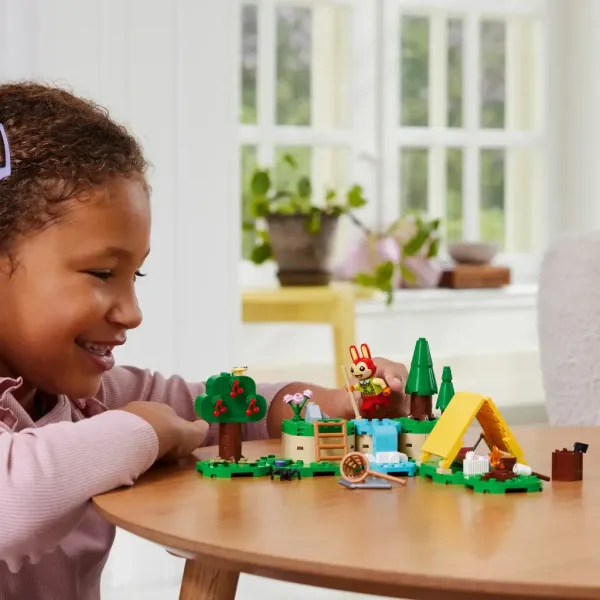 LEGO® Animal Crossing™: Pustolovščine Bunnie na prostem (77047) slika 3
