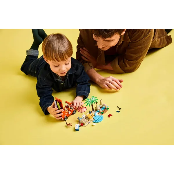 LEGO® Bluey™: Bluey in njena družina se odpravljajo na plažo (11202L) slika 7