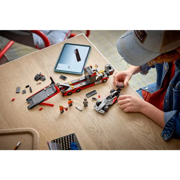 LEGO® City: F1 tovornjak z dirkalnikom Audi F1 (60493) slika 7