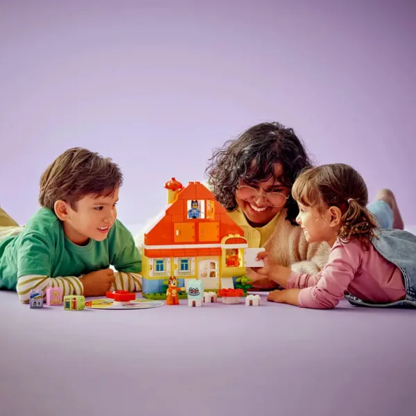 LEGO® DUPLO®: Bluey™ družinska hiša – igra spomina (10459) slika 6