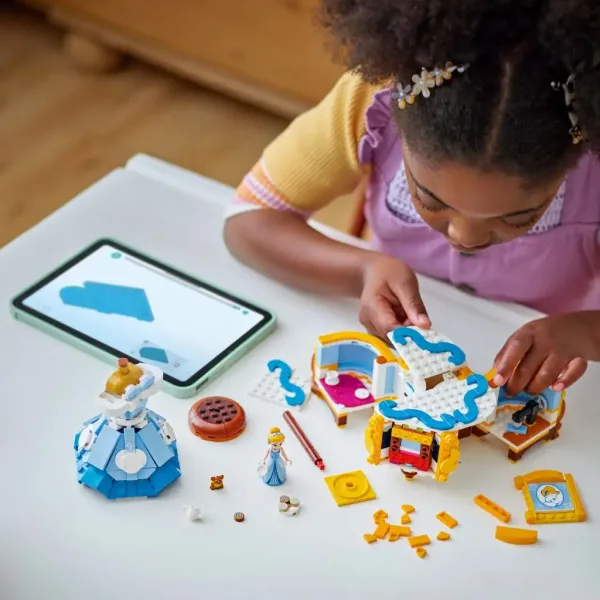 LEGO® Disney: Pepelkina obleka (43266) slika 3