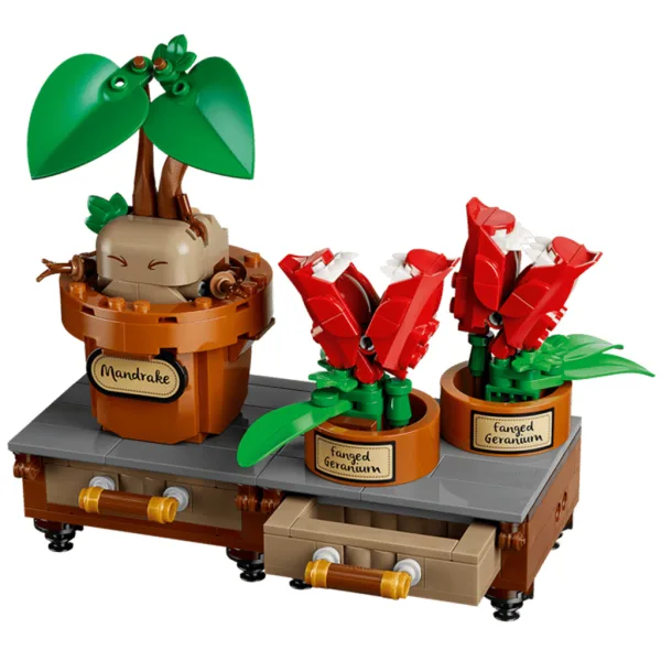 LEGO® Harry Potter™: Rastline na uri zeliščarstva v Bradavičarki™ (76474) slika 3