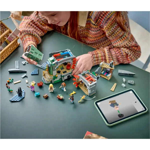 LEGO® Harry Potter: Hiša Lune Lovegood (76467) slika 5