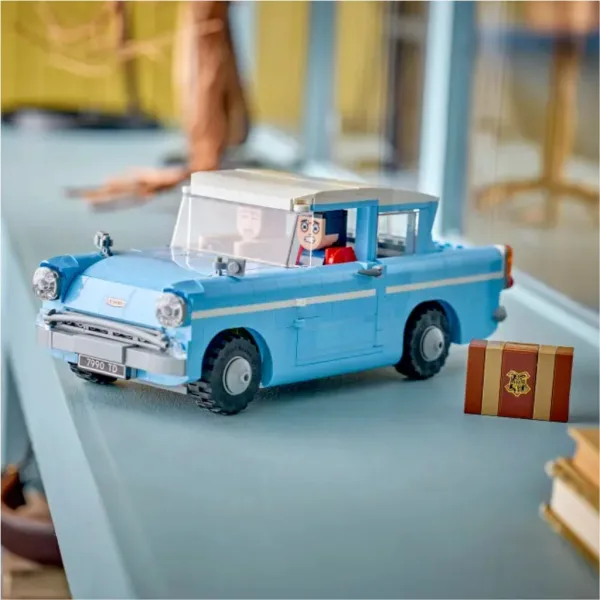 LEGO® Harry Potter: Očarani leteči Ford Anglia™ (76470) slika 5