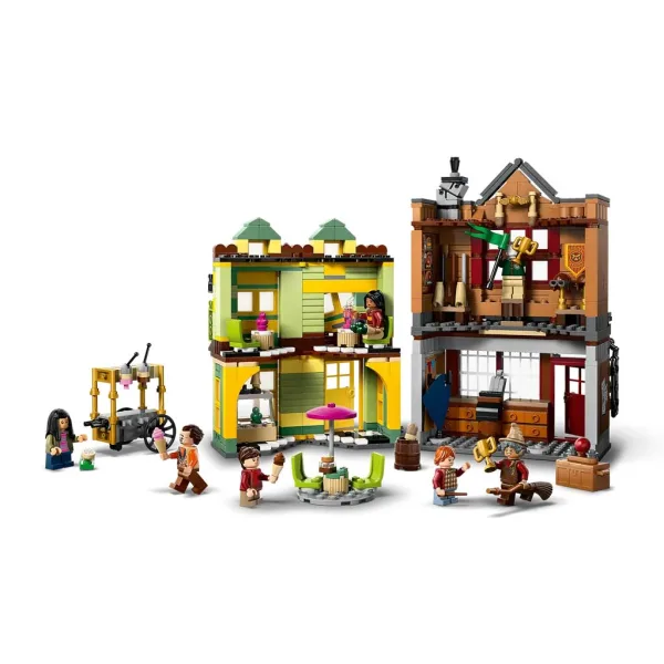 LEGO® Harry Potter: Prava tekma quidditcha™ – športna trgovina in sladoledarna (76452) slika 4