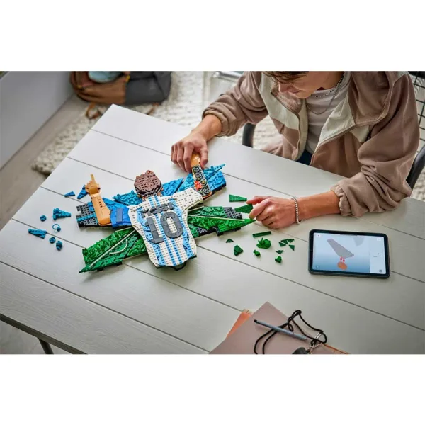 LEGO® Izdaje: Lionel Messi – Praznovanje gola (43018) slika 3