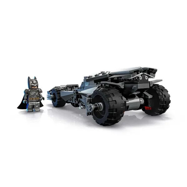 LEGO® Marvel: Batman proti Supermanu™: Batmobile™ (76331) slika 2