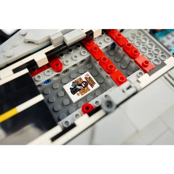 LEGO® Marvel: S.H.I.E.L.D. Helikopter (76354) slika 11