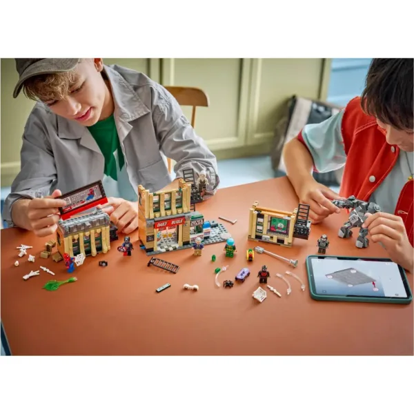 LEGO® Marvel: Spider-Man proti Mysteriou: Časopisni boj (76342) slika 5