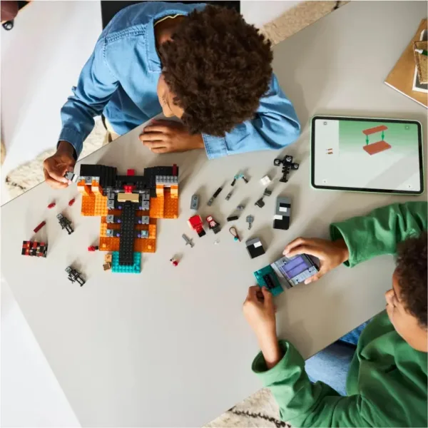 LEGO® Minecraft: Bitka z Witherji (21590) slika 5
