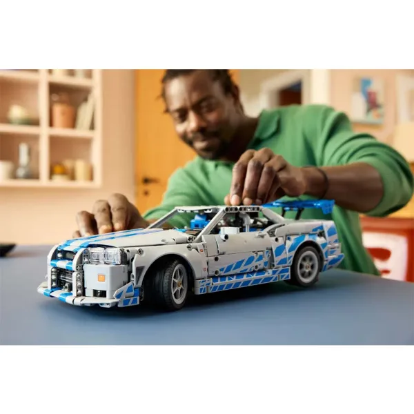 LEGO® Technic: 2 Fast 2 Furious Nissan Skyline GT-R (R34) avtomobil (42210) slika 7