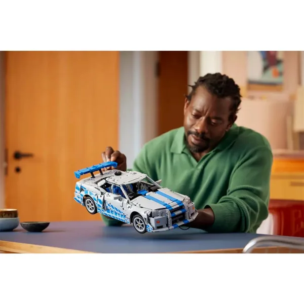 LEGO® Technic: 2 Fast 2 Furious Nissan Skyline GT-R (R34) avtomobil (42210) slika 8