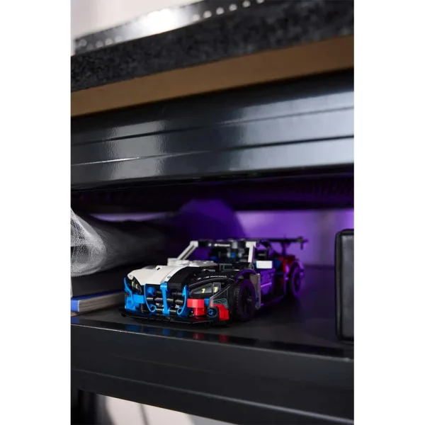 LEGO® Technic: BMW M4 GT3 EVO dirkalnik (42226) slika 5