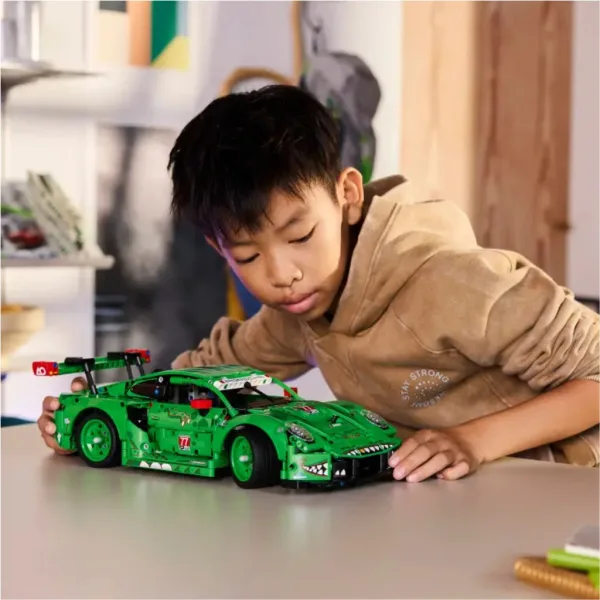 LEGO® Technic: Porsche 911 GT3 R REXY AO Racing avto (42224) slika 5
