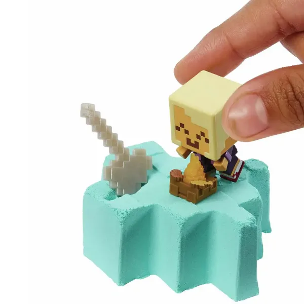Minecraft: Razkritje minifigure Aranyszoke Hajós z rumenim mečem v obliki škatle - Mattel slika 4