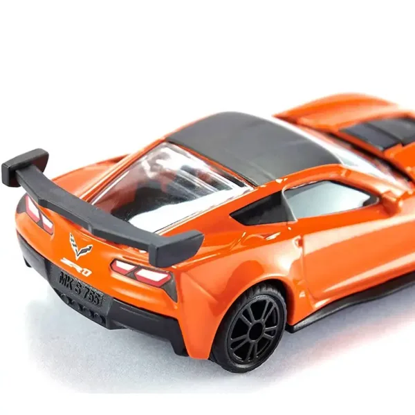 SIKU Chevrolet Corvette ZR1 mali avto 1/64 slika 3