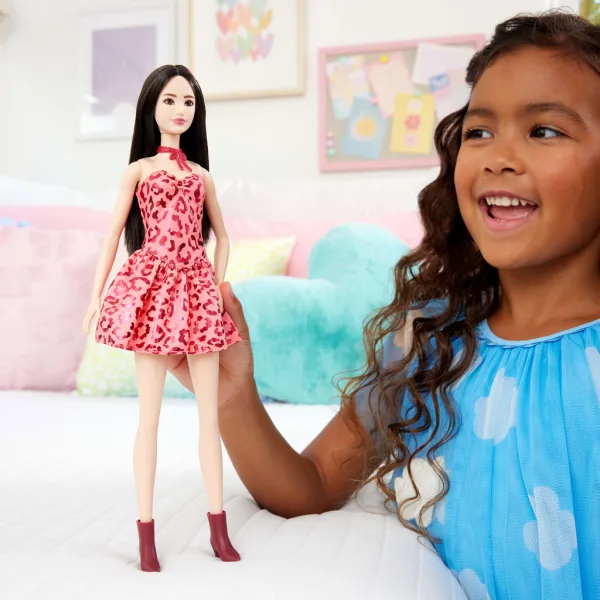 Barbie: Fashionista Prijateljice modna punčka s temnimi lasmi v obleki z leopardjim vzorcem – Mattel slika 5