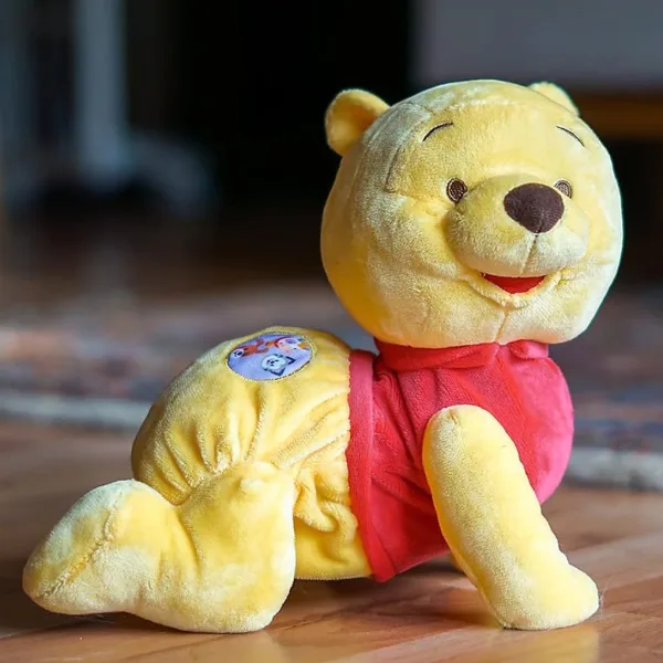 Disney Medvedek Pu interaktivna plezalna plišasta figura - Clementoni slika 4