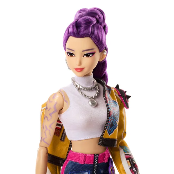 K-Pop Lovci demonov: Rumi modna punčka s mečem – Mattel slika 4