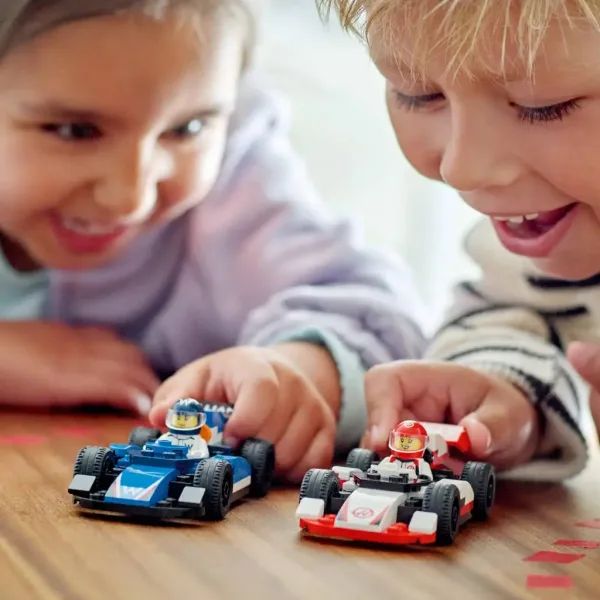 LEGO® City: F1® ekipa Williams Racing in Haas F1® dirkalniki (60464) slika 3