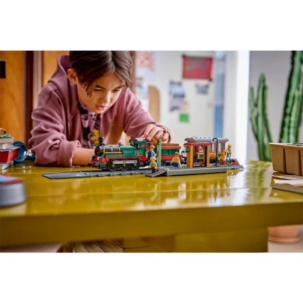 LEGO® City: Nostalgija parna lokomotiva (60511) slika 7