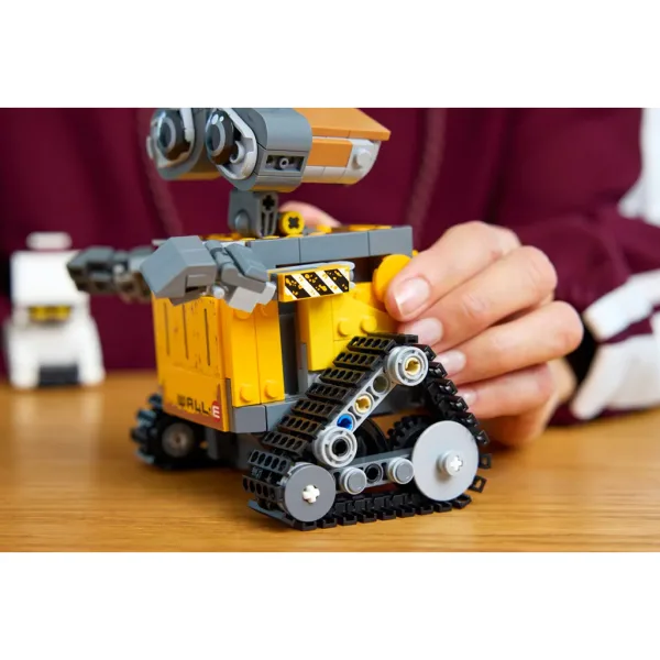 LEGO® Disney: WALL-E in EVA (43279) slika 9