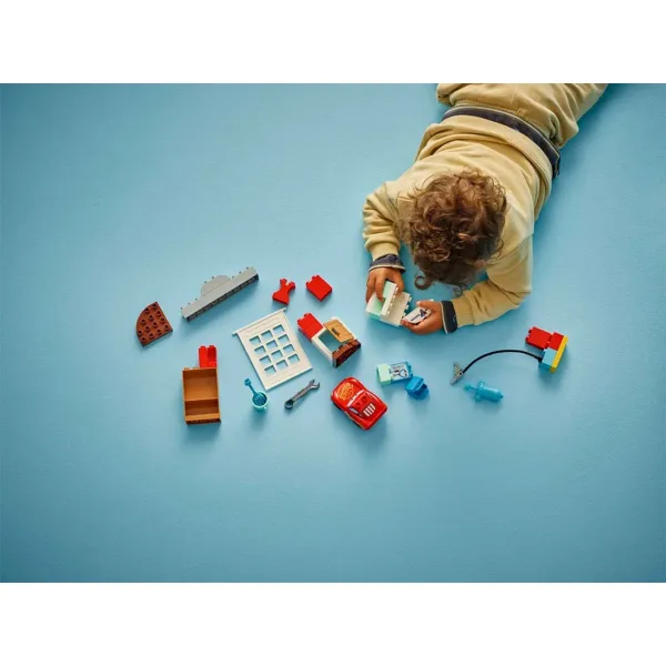 LEGO® DUPLO®: Obisk McQueena pri Doki v garaži (10456) slika 7
