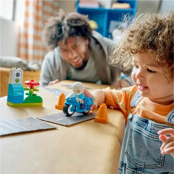 LEGO® DUPLO®: Modro policijsko motorno kolo (10471) slika 4
