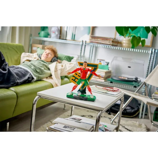 LEGO® Izdaje: Cristiano Ronaldo – Nogometna legenda (43016) slika 5