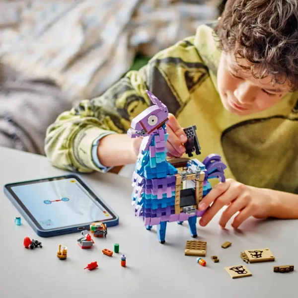 LEGO® Fortnite: Dobavitev Llama (77071) slika 4