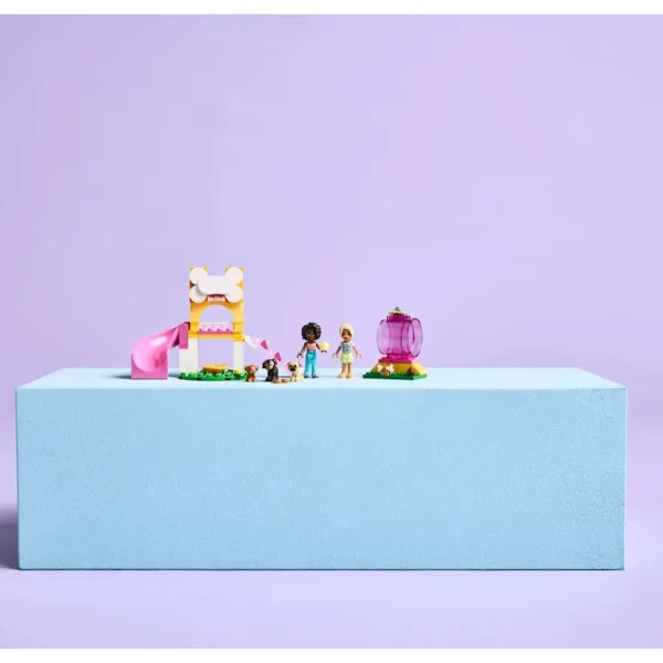 LEGO® Friends: Pasji igrišče (42665) slika 6