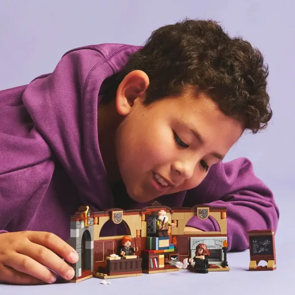 LEGO® Harry Potter: Grad Roxfort™ - Ura čarovništva (76442) slika 3
