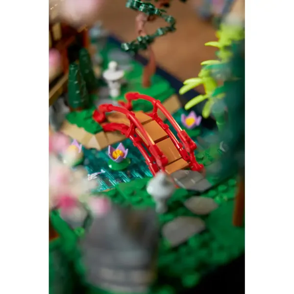 LEGO® Icons: Japonski vrt (10315) slika 4