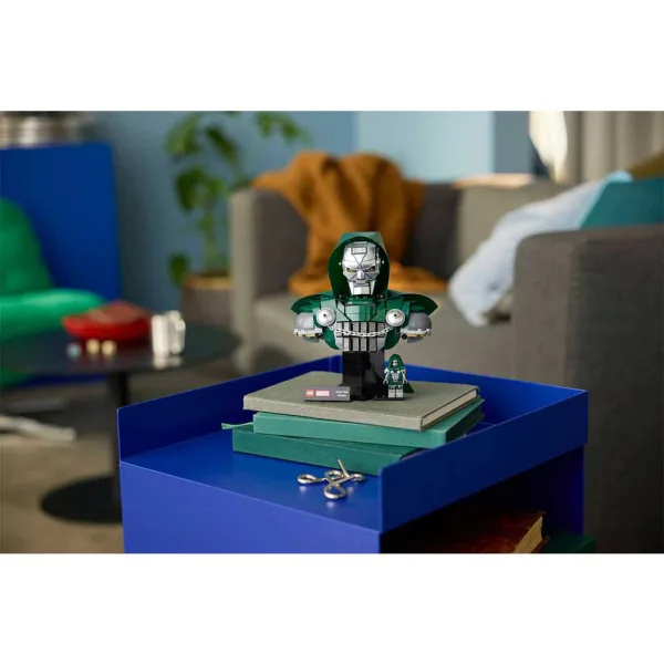 LEGO® Marvel: Doktor Doom kip (76345) slika 4